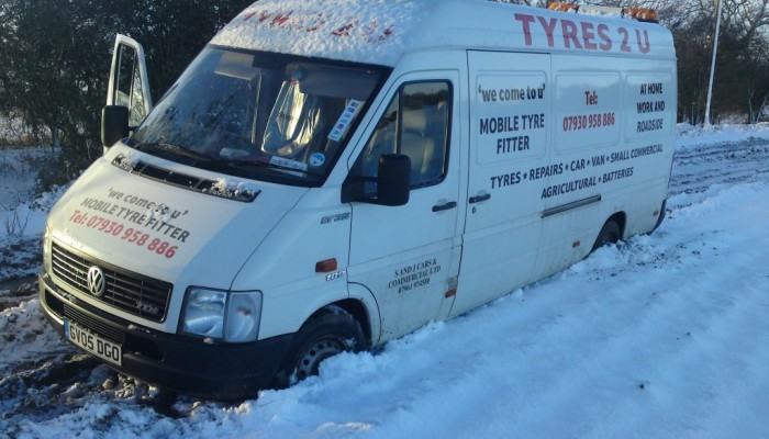es2u16-96ae0daf3c Tyres 2 U
